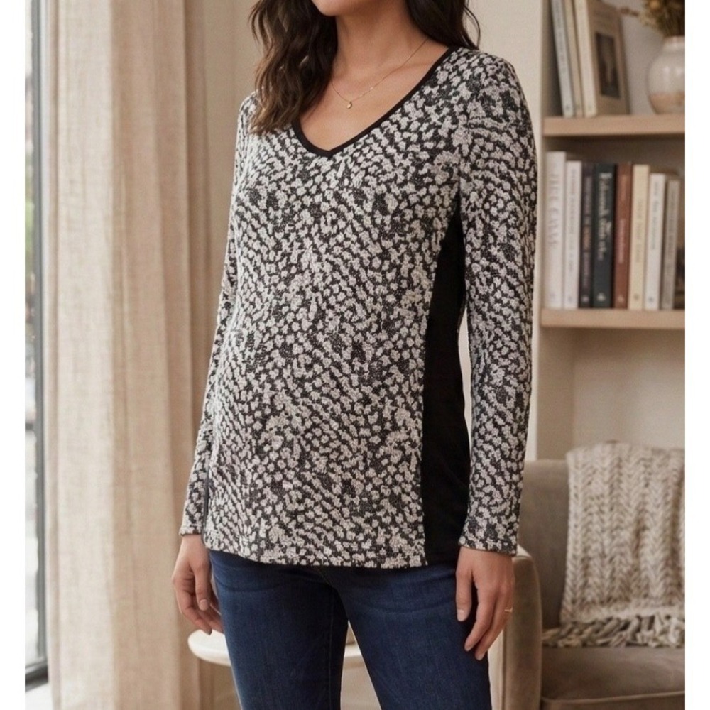 Motherhood Maternity Black White Sweater Top Womens M Professional Dark Romantic